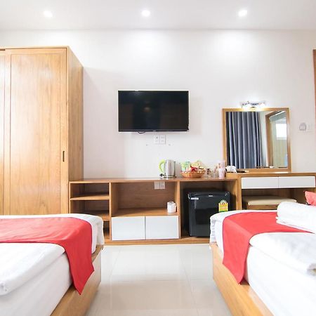 Reddoorz Plus Near Lotte Mart Cong Hoa Ho Chi Minh-Byen Eksteriør billede